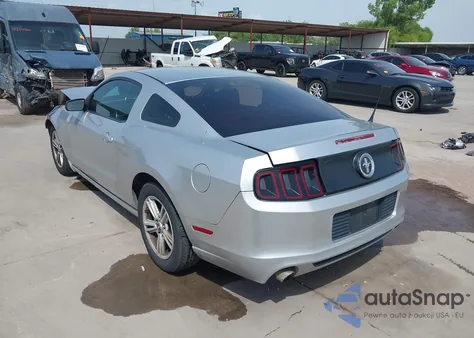 2014 Ford Mustang V6 из США, поврежденный, VIN 1ZVBP8AMXE5250096